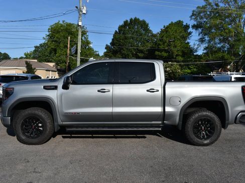 Used 2023 GMC Sierra 1500 AT4X AWD/4WD image 3