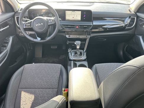 New 2026 Kia Seltos S image 14