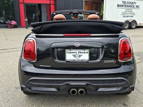 Used 2022 MINI Cooper S FWD image 4