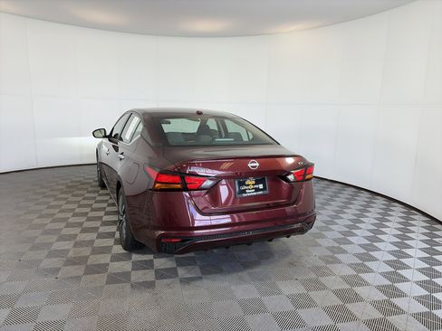 Used 2023 Nissan Altima 2.5 SV image 8