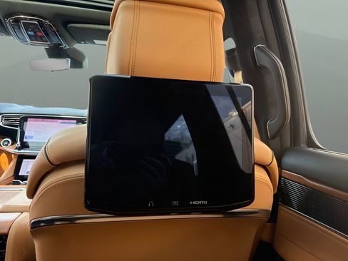 Used 2022 Jeep Grand Wagoneer Series III w/ Rear Seat Video Group 1 AWD/4WD image 25