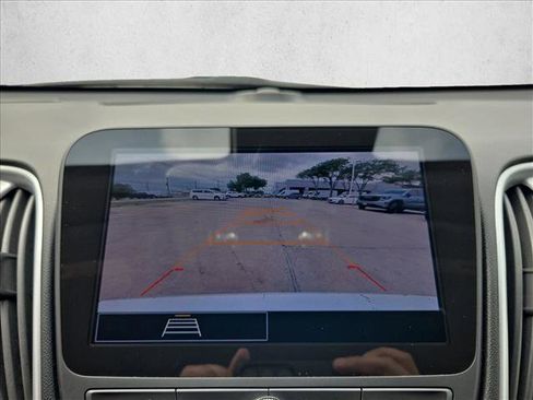 Used 2024 Chevrolet Malibu LT FWD image 12