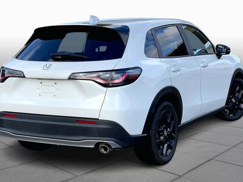 Used 2024 Honda HR-V Sport image 11