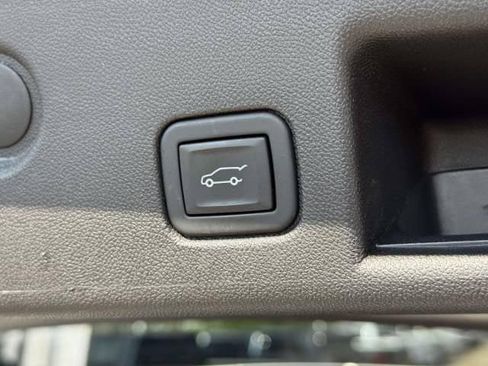 Used 2024 Chevrolet Equinox RS AWD/4WD image 10