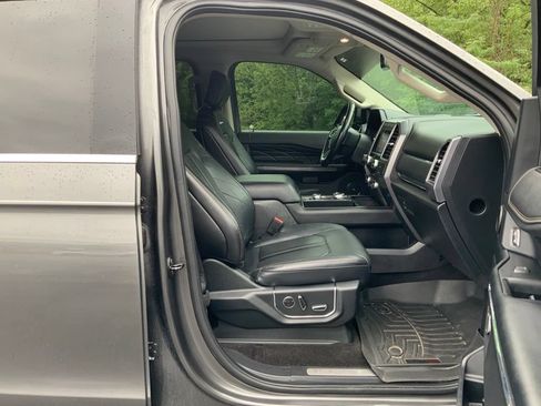 Used 2019 Ford Expedition Max Platinum AWD/4WD image 26