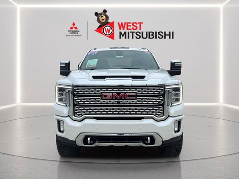 Used 2022 GMC Sierra 3500 Denali w/ Technology Package AWD/4WD image 8
