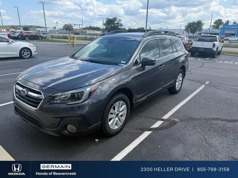 Used 2019 Subaru Outback 2.5i Premium AWD/4WD image 1