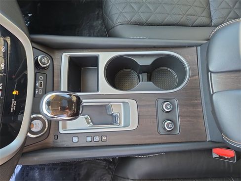 Certified 2024 Nissan Murano Platinum w/ Cargo Package image 22