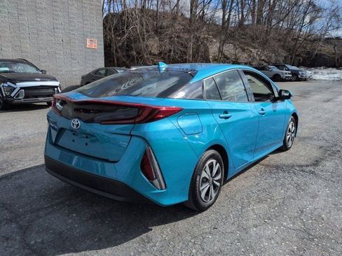 Used 2017 Toyota Prius Prime Plus image 3