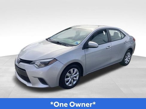 Used 2015 Toyota Corolla LE FWD image 11