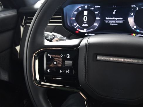 Used 2025 Land Rover Range Rover Sport Dynamic SE image 28