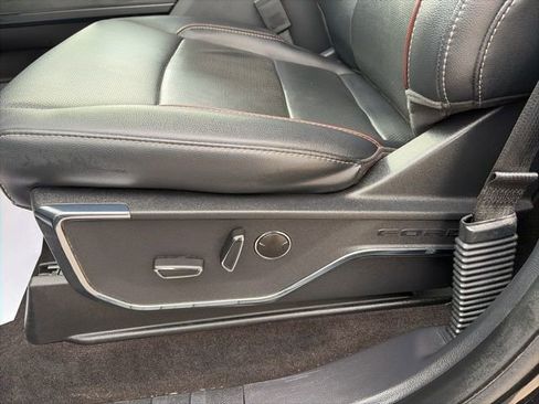 Used 2022 Ford F150 Lariat w/ Equipment Group 502A High image 9