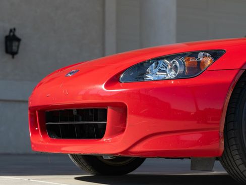 Used 2004 Honda S2000 image 18