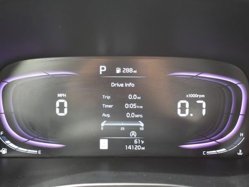 Used 2025 Kia Soul LX w/ LX Technology Package FWD image 19