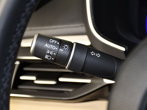 Certified 2025 Acura MDX SH-AWD image 22