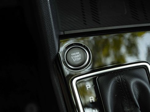 Used 2023 Kia Sportage EX FWD image 26