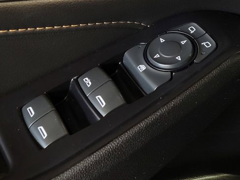 Used 2020 Chevrolet Traverse LT FWD image 27