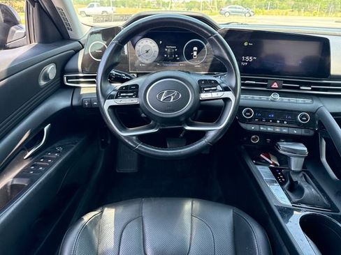 Used 2021 Hyundai Elantra Limited FWD image 19