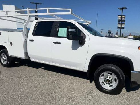 Used 2023 Chevrolet Silverado 2500 W/T w/ WT Convenience Package image 2