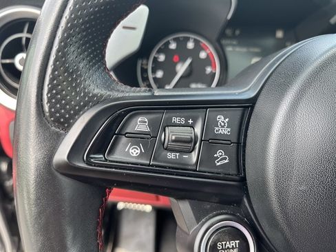 Used 2021 Alfa Romeo Stelvio Ti Sport AWD/4WD image 21