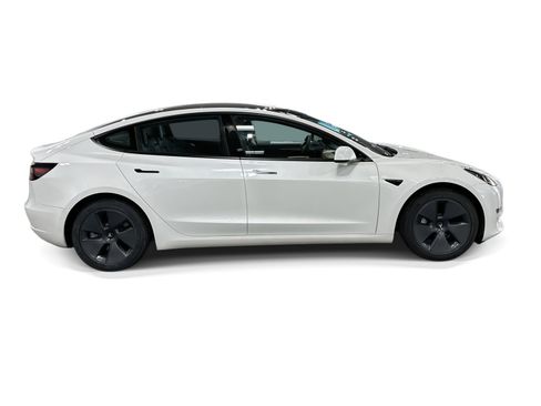Certified 2022 Tesla Model 3 Long Range AWD/4WD image 7