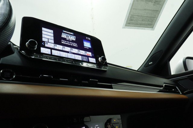 Used 2024 Mitsubishi Outlander SEL FWD image 16