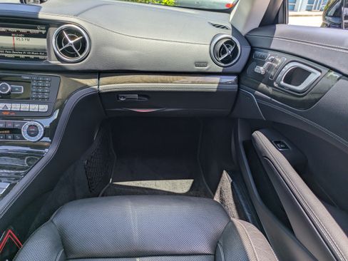 Used 2015 Mercedes-Benz SL 400 image 17