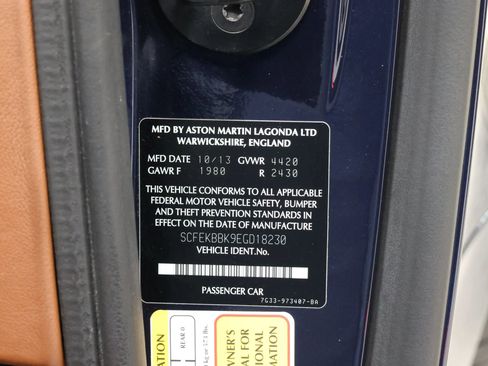 Used 2014 Aston Martin V8 Vantage Roadster image 96