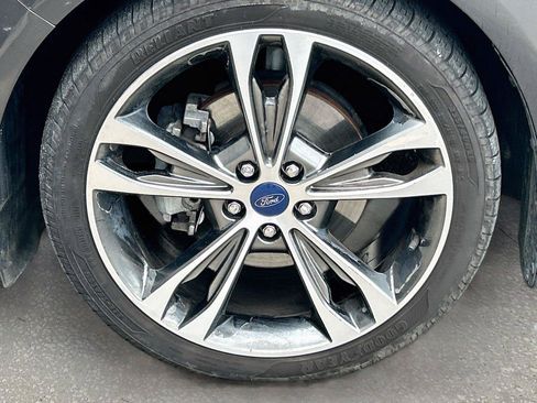 Used 2017 Ford Fusion Titanium FWD image 38