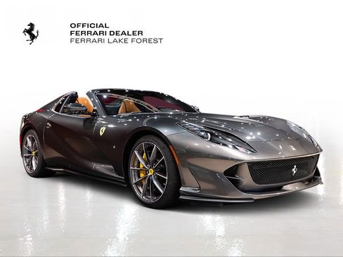 Certified 2022 Ferrari 812 GTS Base image 8