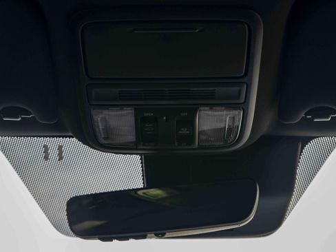 Used 2025 Honda Passport EX-L image 34