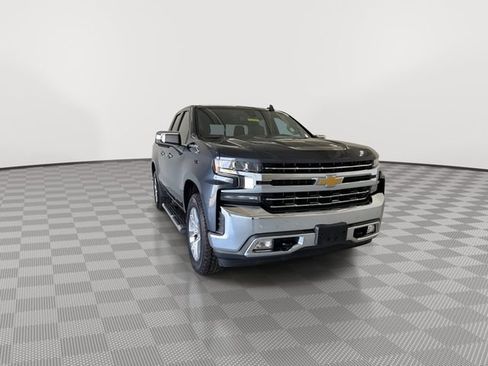 Used 2019 Chevrolet Silverado 1500 LTZ w/ LTZ Plus Package AWD/4WD image 3