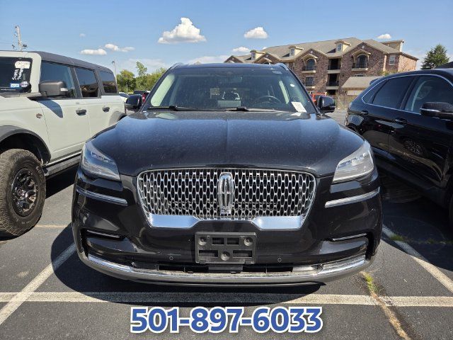 Used 2024 Lincoln Aviator Reserve RWD image 2