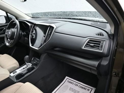 Used 2024 Subaru Ascent Premium w/ Convenience Package image 11