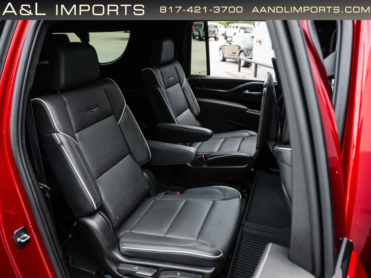 Used 2024 Cadillac Escalade ESV Premium Luxury AWD/4WD image 66