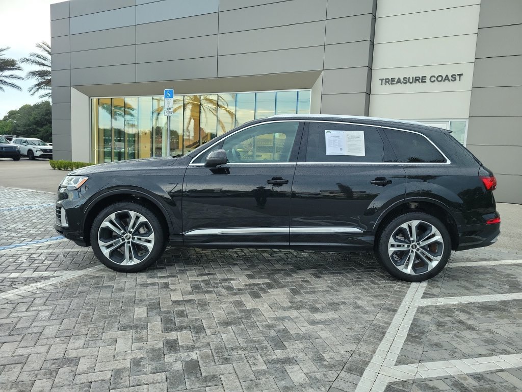 Used 2022 Audi Q7 3.0T Premium Plus w/ Premium Plus Package AWD/4WD image 2