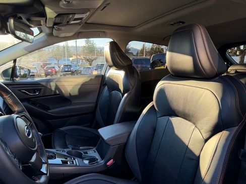 Used 2024 Subaru Crosstrek 2.5i Limited w/ Crosstrek Mirror Package image 16