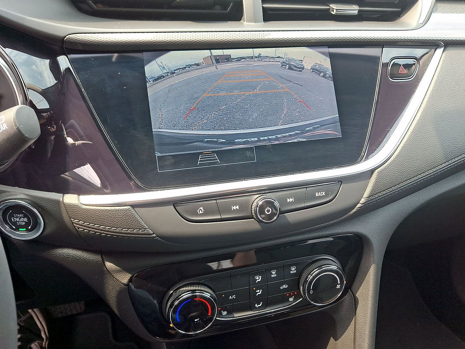 Used 2023 Buick Encore GX Preferred w/ Cold Weather Comfort Package FWD image 15
