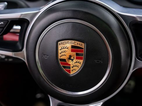 Used 2016 Porsche Cayenne GTS AWD/4WD image 22