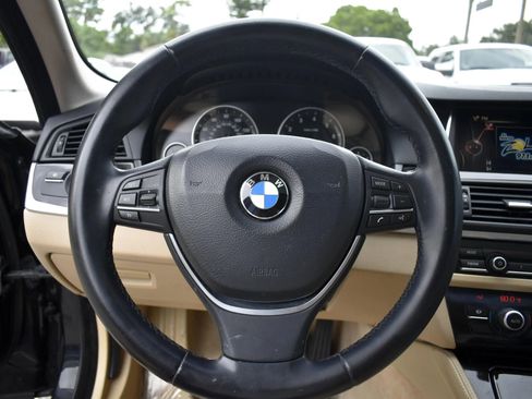 Used 2015 BMW 528i Sedan image 18