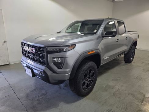 New 2025 GMC Canyon Elevation w/ Convenience Package image 3