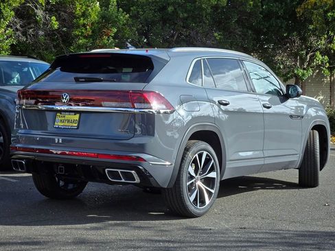 New 2026 Volkswagen Atlas Cross Sport SEL Premium R-Line image 3