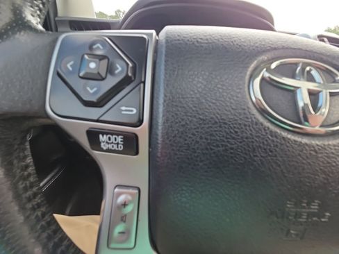 Used 2017 Toyota 4Runner SR5 Premium AWD/4WD image 19