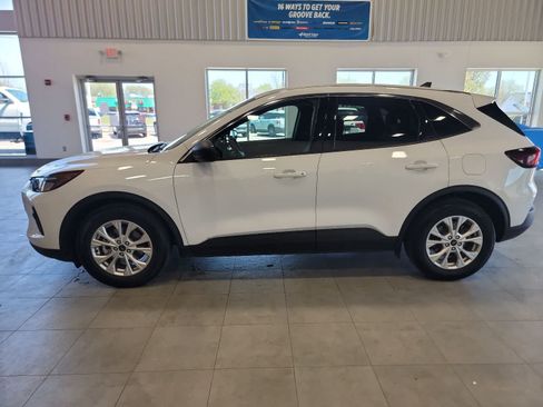 Used 2023 Ford Escape Active FWD image 8