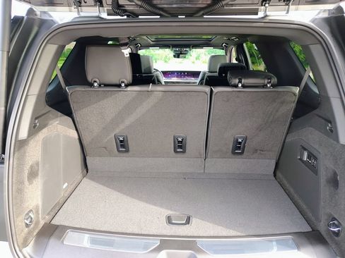 New 2026 Cadillac Escalade Sport w/ Touring Package AWD/4WD image 18