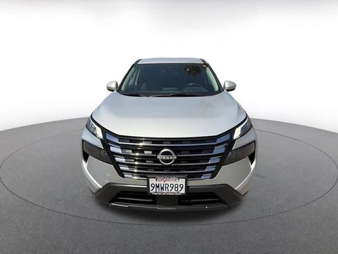 Used 2025 Nissan Rogue SV FWD image 4