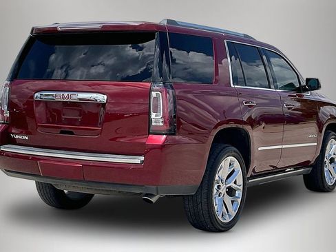 Used 2017 GMC Yukon Denali AWD/4WD image 5