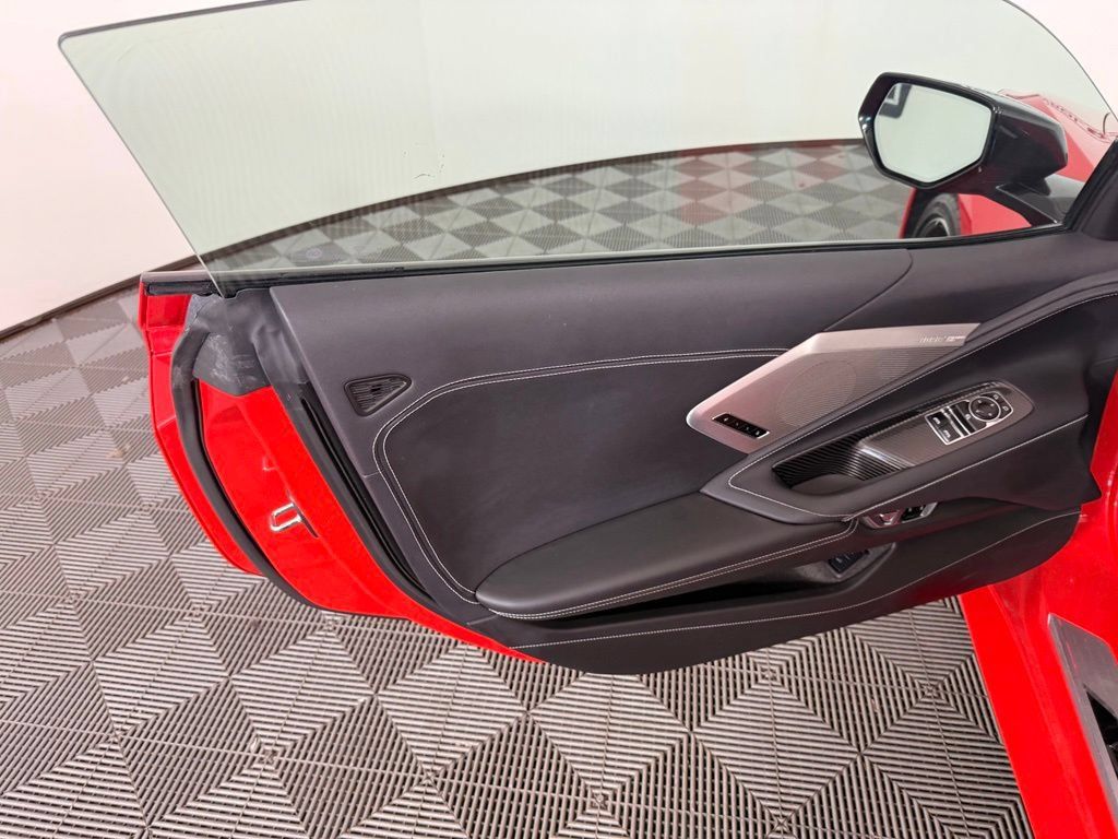 Used 2020 Chevrolet Corvette Stingray Preferred Cpe w/ 2LT Preferred Equipment Group RWD image 16