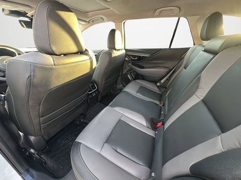 Used 2025 Subaru Outback Onyx Edition XT w/ Popular Package #2 image 16