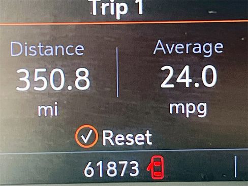 Used 2021 Chevrolet TrailBlazer RS w/ Technology Package image 12